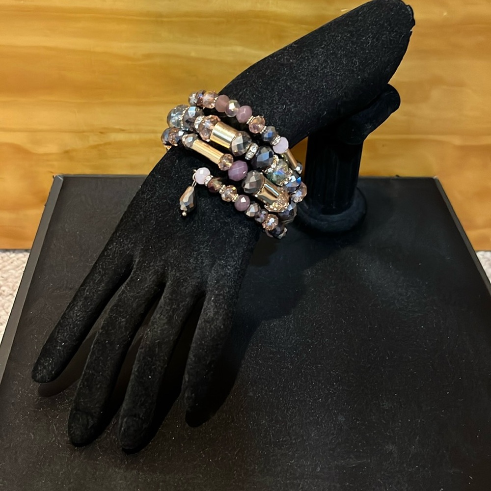 Beautiful Wire Wrap Bracelet - Picture 2 of 7
